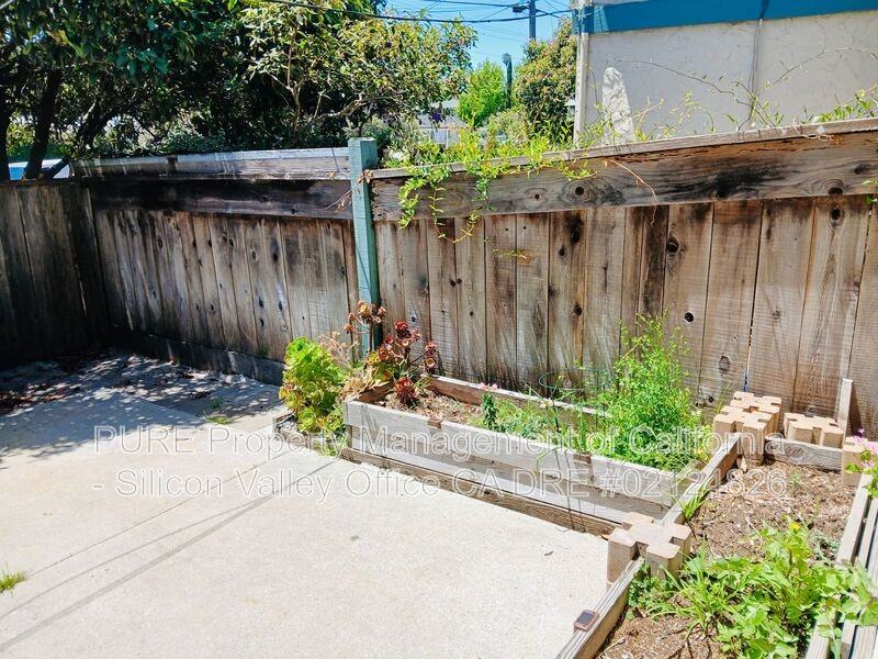 5485 Soquel Dr - Photo 4 of 21