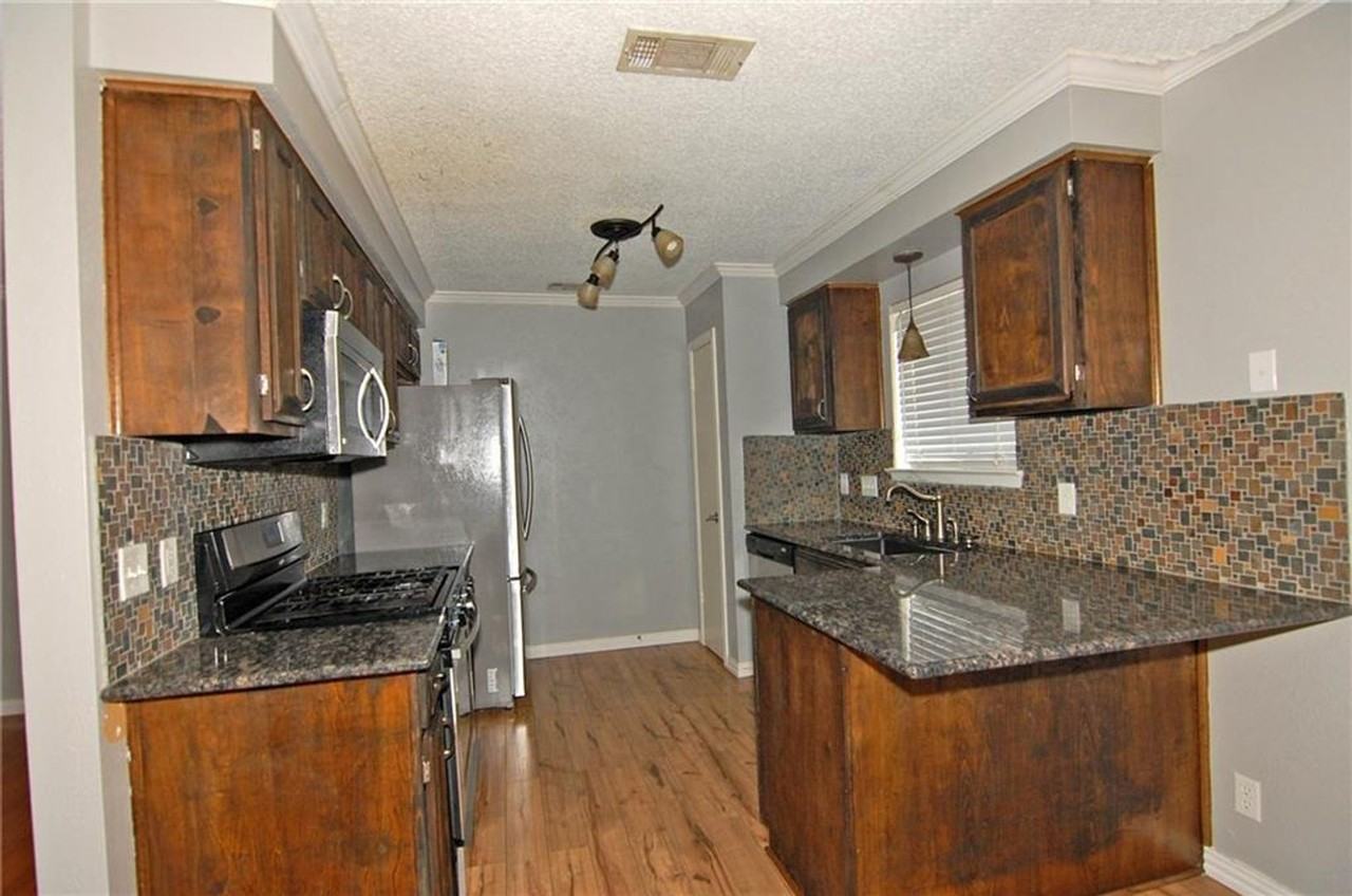 10215 Missel Thrush Dr - Photo 3 of 10