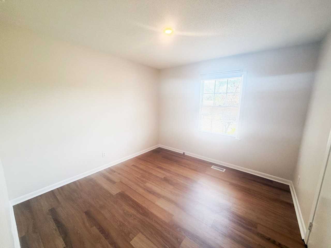 806 Carnegie Dr - Photo 7 of 14