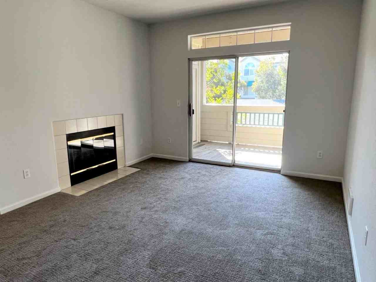 2104 Hastings Shore Ln - Photo 4 of 30