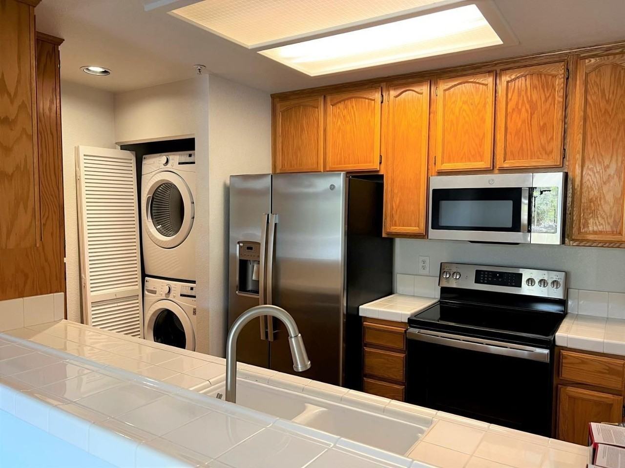 2104 Hastings Shore Ln - Photo 6 of 30