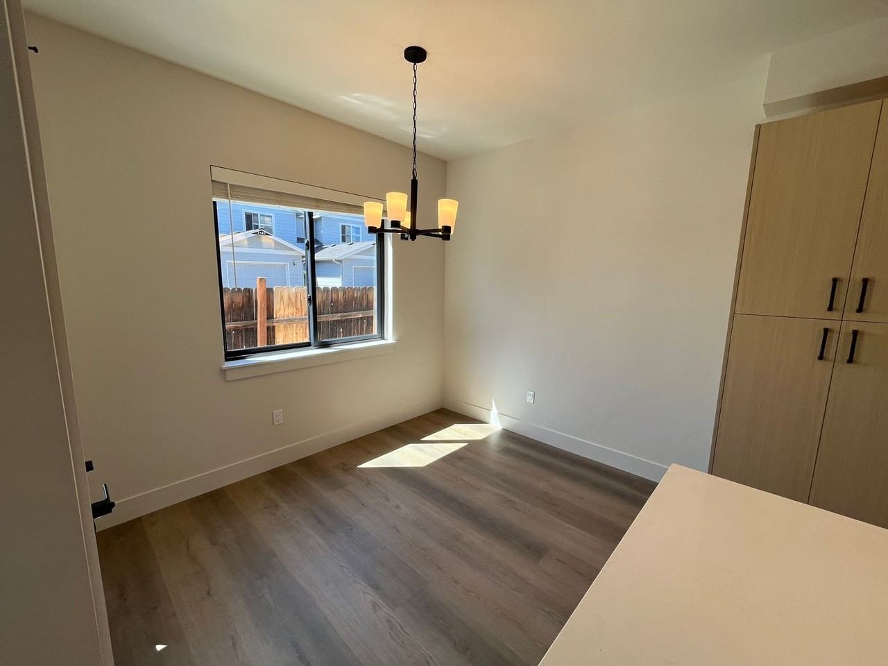 2522 Sw Yew Ave - Photo 7 of 18