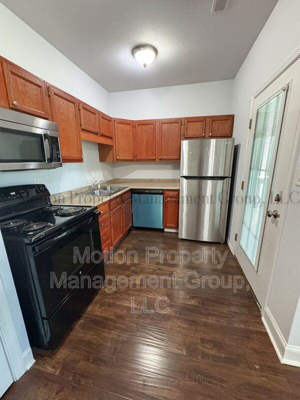 6920 Northside Dr #A - Photo 5 of 11