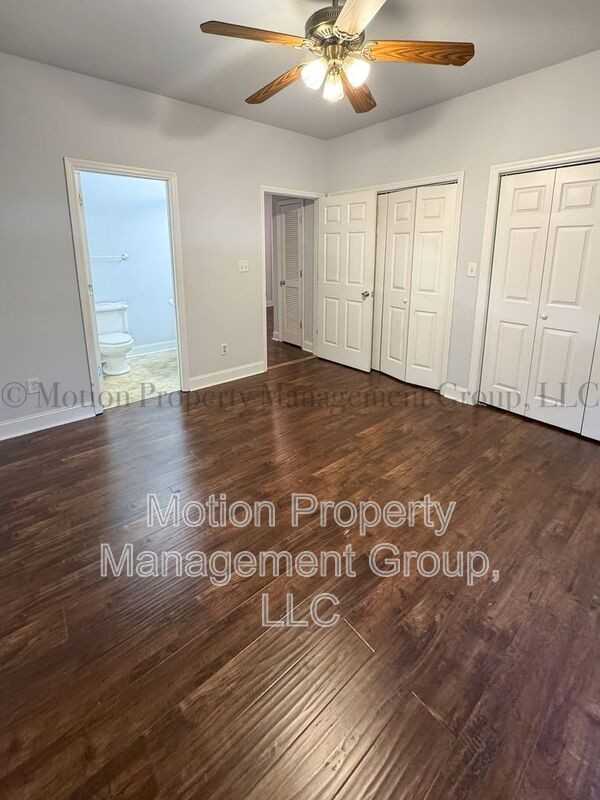 6920 Northside Dr #A - Photo 7 of 11