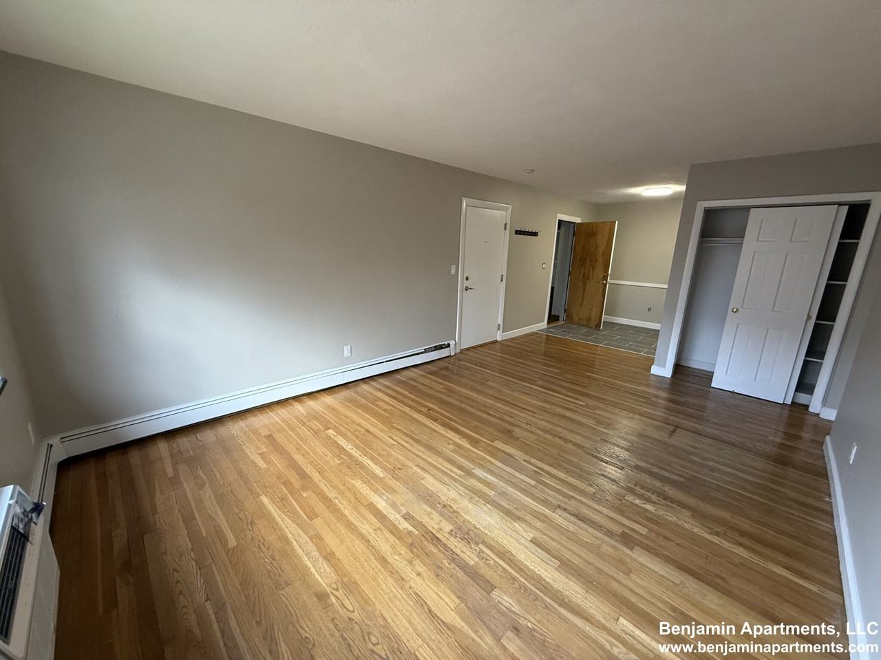 Grove St. & Seminary Ave #11 - Photo 2 of 22
