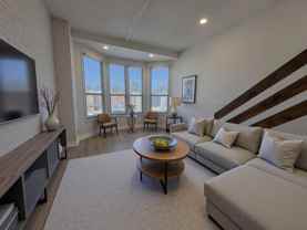 2113 Green St - Photo 1 of 1