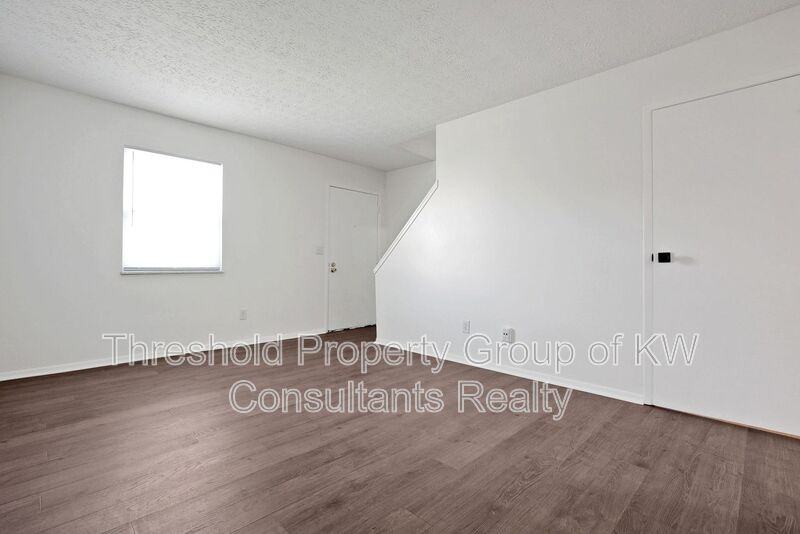 2721 Brianlane Blvd #2727 - Photo 4 of 25