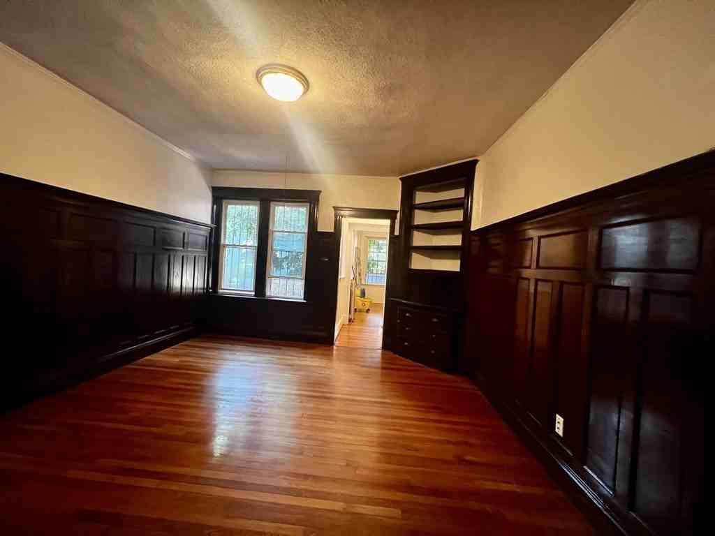 807 Centre St #2 - Photo 3 of 16