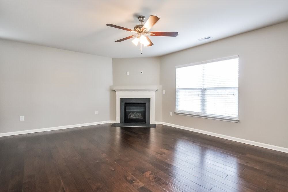 5006 Watsonia Dr - Photo 2 of 15