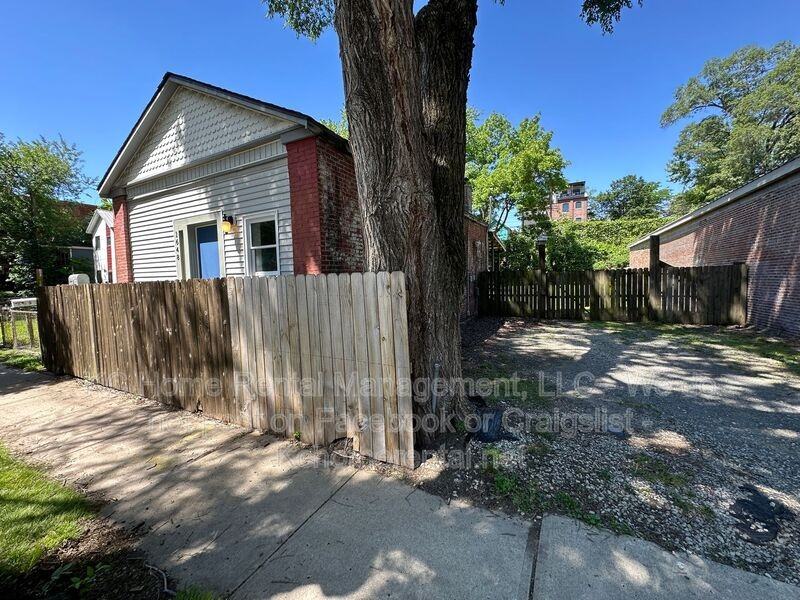 1648 Jefferson St - Photo 3 of 26