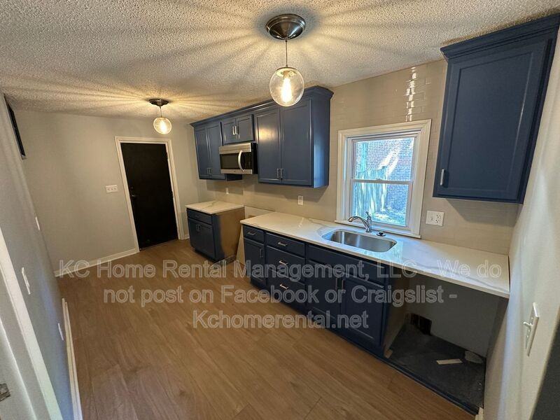 1648 Jefferson St - Photo 5 of 26