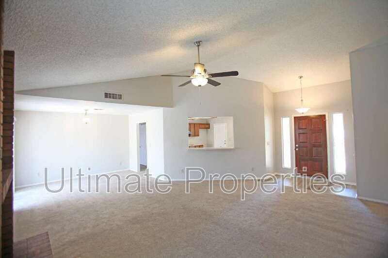 7719 W Dreyfus Dr - Photo 4 of 16