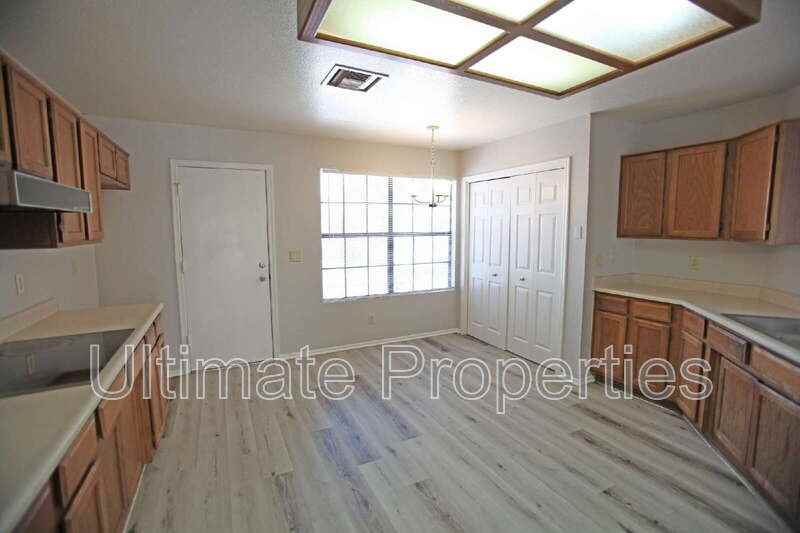 7719 W Dreyfus Dr - Photo 6 of 16