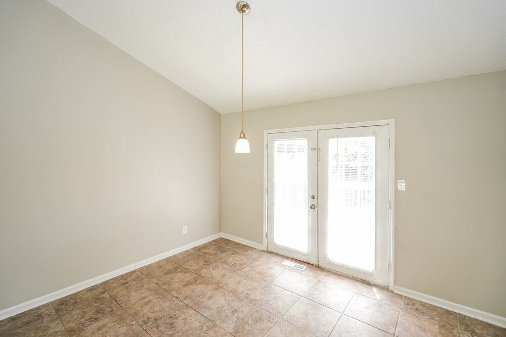 3221 Jessica Dr - Photo 6 of 17