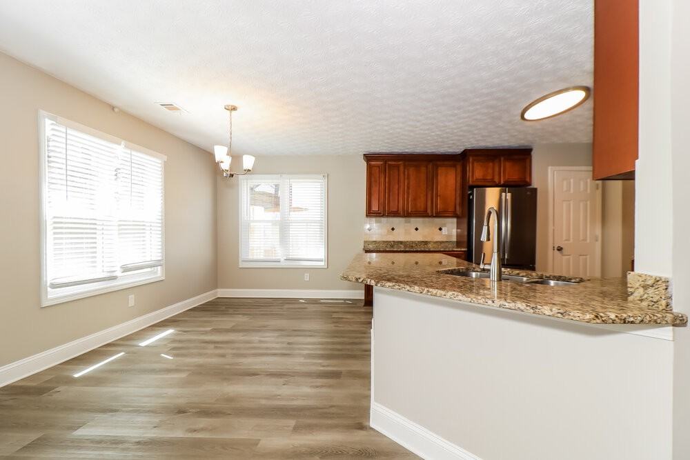 2950 Northcliff Dr - Photo 7 of 19