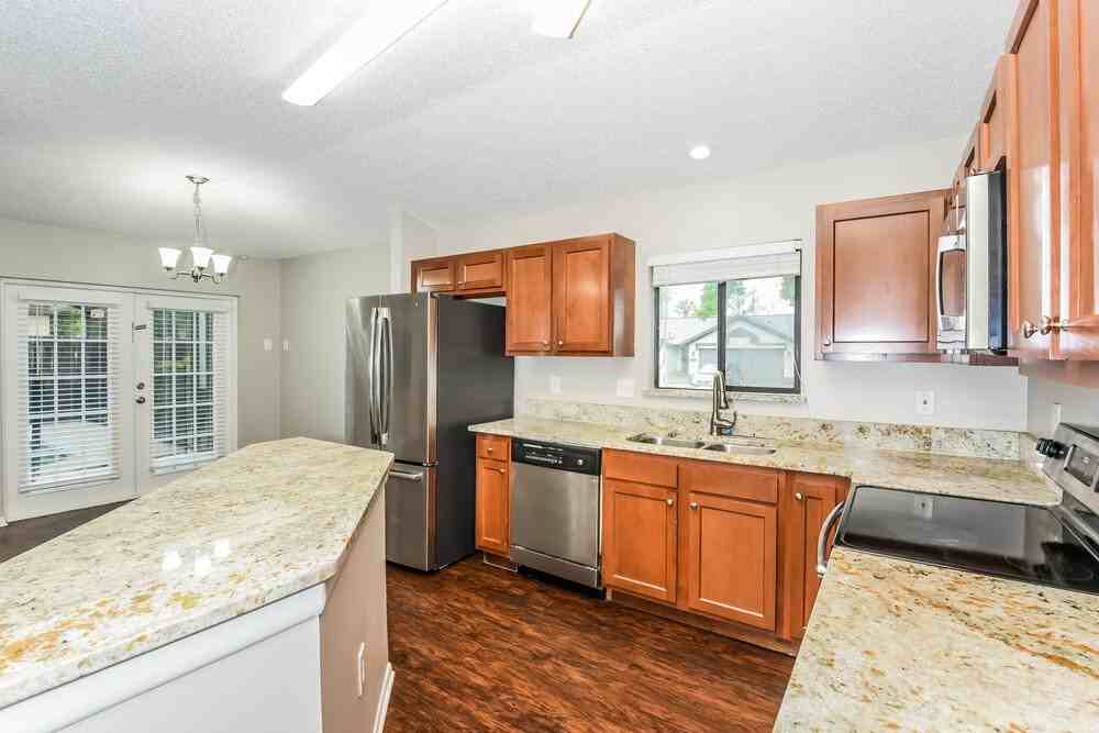 534 S Sundance Dr - Photo 7 of 16