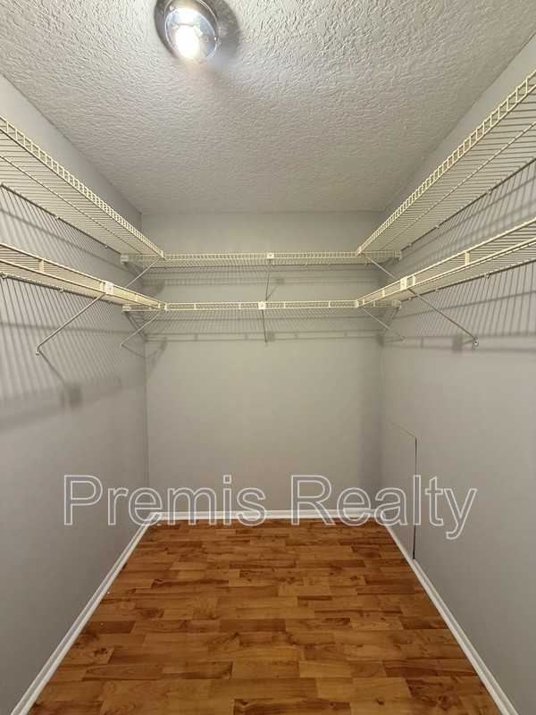 1624 Heather Pl - Photo 6 of 11