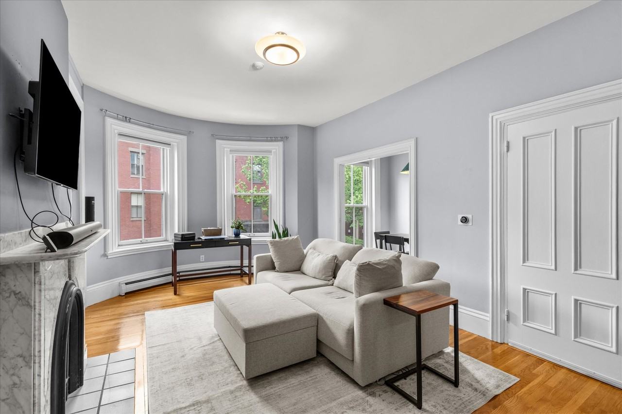 93 Pembroke St #ST - Photo 4 of 14
