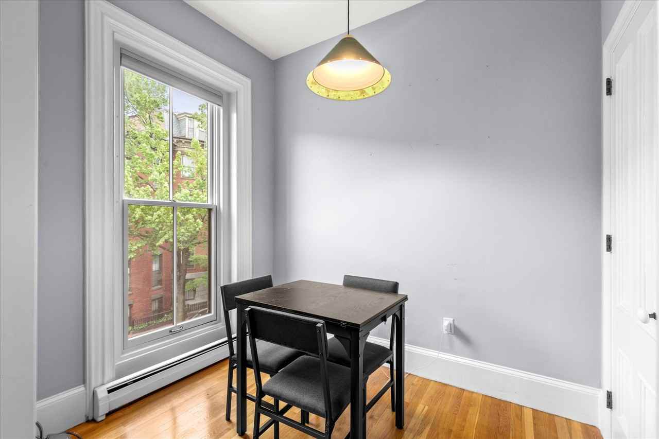 93 Pembroke St #ST - Photo 6 of 14
