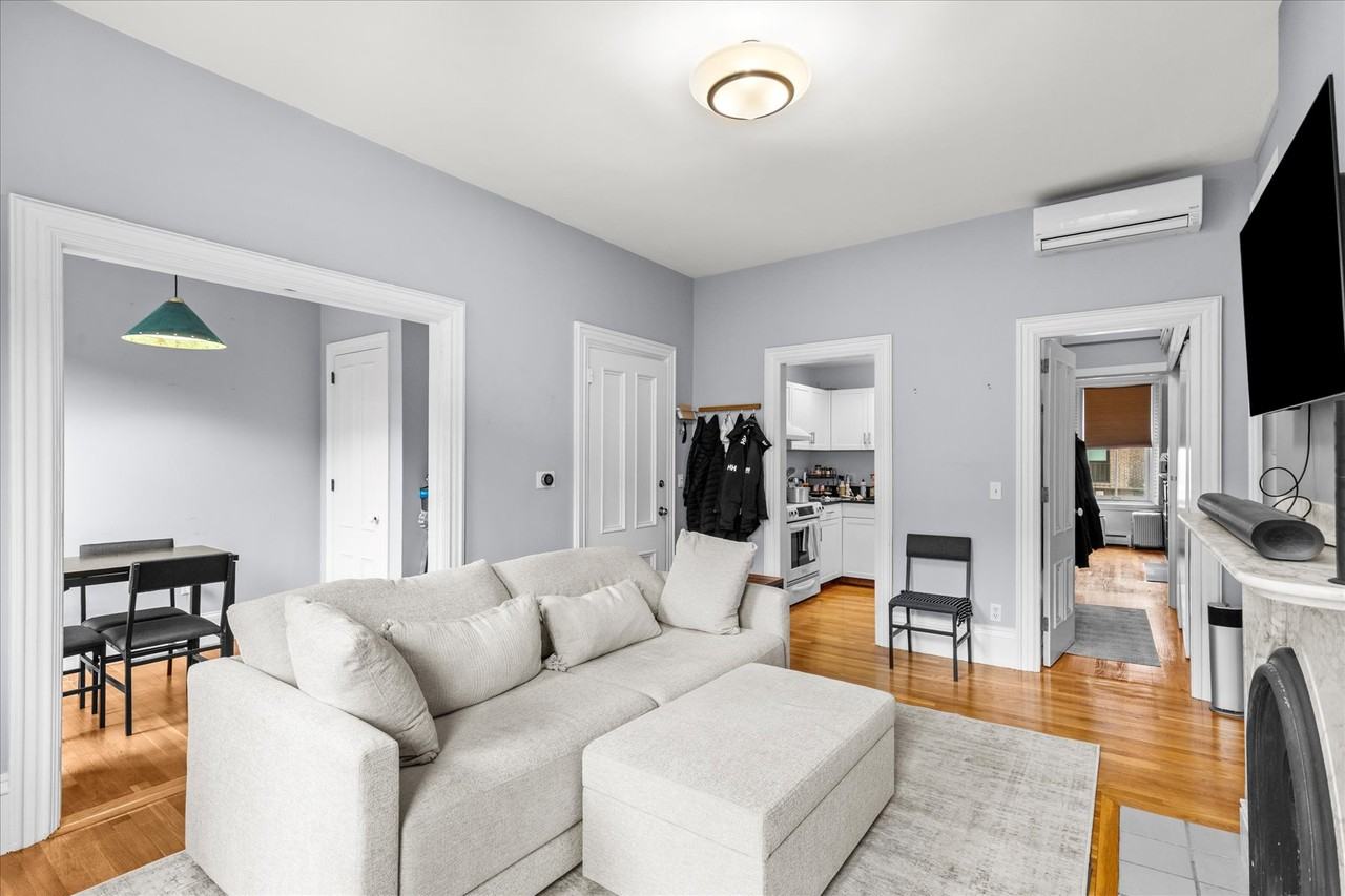 93 Pembroke St #ST - Photo 7 of 14