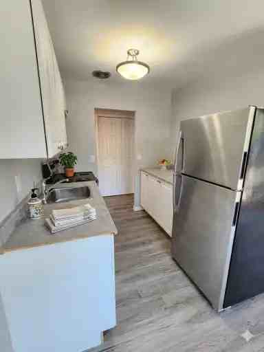 289 Cordova Rd #8 - Photo 3 of 6