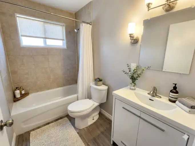289 Cordova Rd #8 - Photo 4 of 6