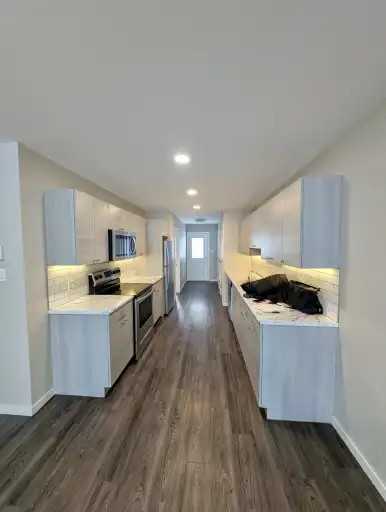 28 Regal Ave - Photo 2 of 20