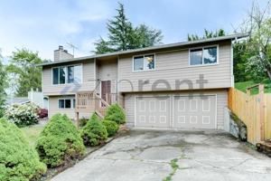 featured image of 2615 Se 16th St