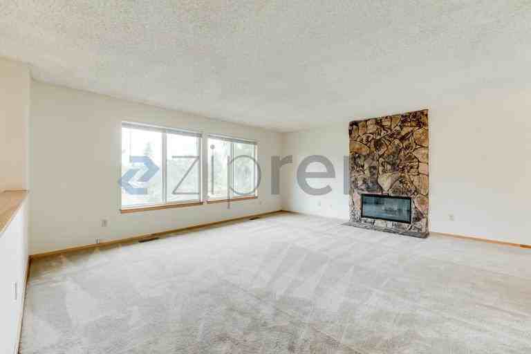 2615 Se 16th St - Photo 5 of 25