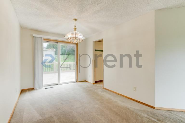 2615 Se 16th St - Photo 5 of 25