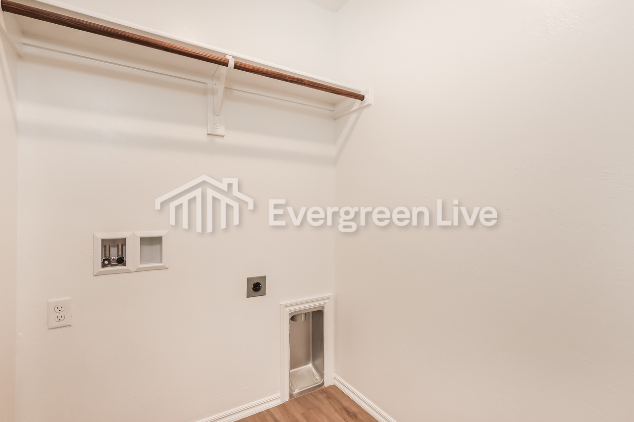 11623 Sw 38th St #NA - Photo 2 of 5