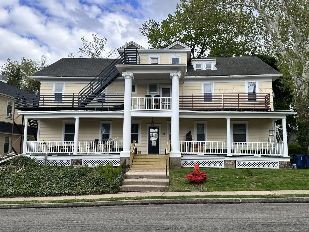 27 E Palmer St #5
