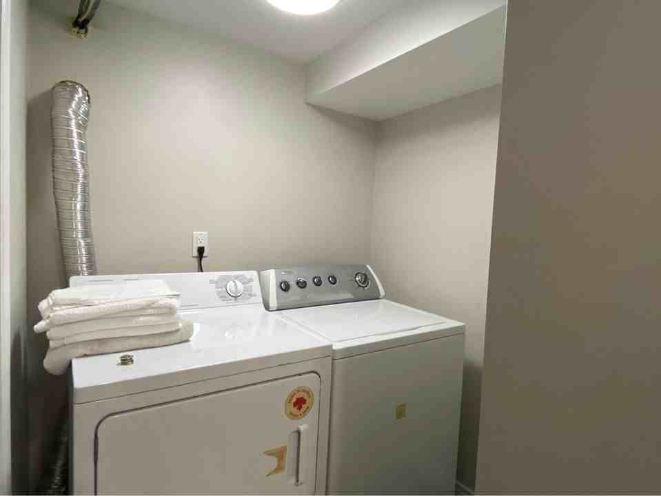 125 Lappin Avenue #B - Photo 2 of 8