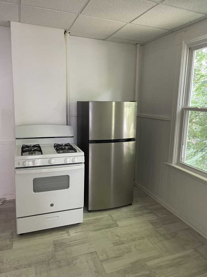 2320 15th St #1B - Photo 2 of 8
