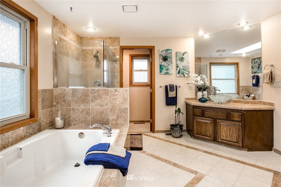 1830 233rd Pl Ne #NA - Photo 5 of 18