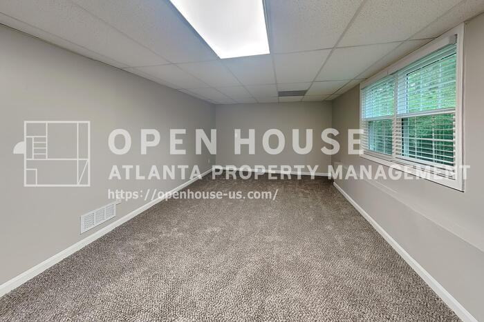 142 Hartwood Dr - Photo 6 of 25
