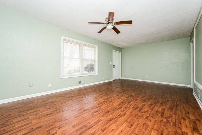 2987 Drexel Ln - Photo 5 of 17