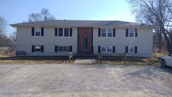 featured image of 211 W 2nd St #3