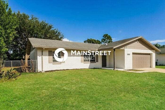 890 Cynthia Dr - Photo 2 of 16