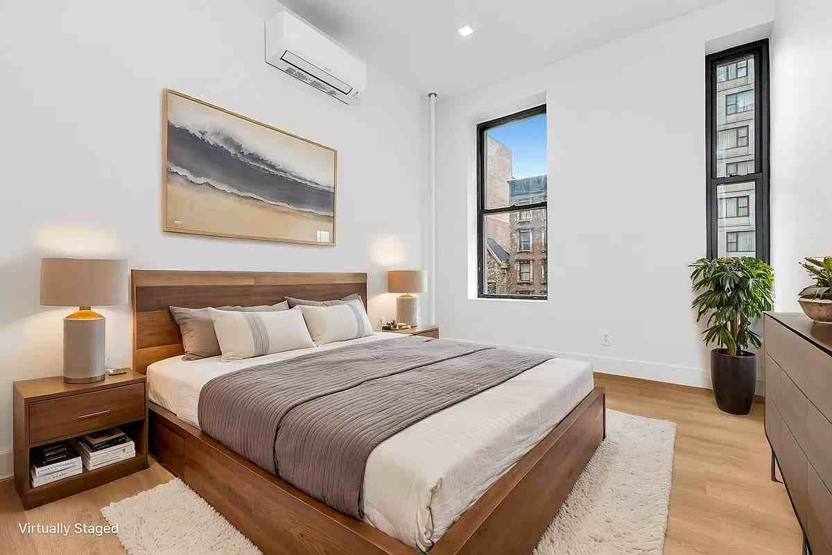 425 W 57th St #2H - Photo 2 of 10