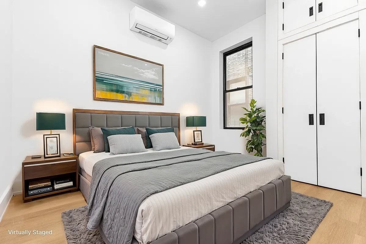 425 W 57th St #2H - Photo 3 of 10