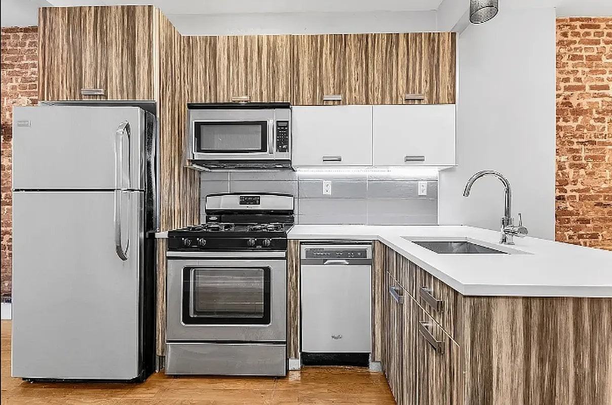 540 Bainbridge St #3R - Photo 4 of 8