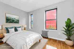 566 Baltic St #1R - Photo 1 of 1