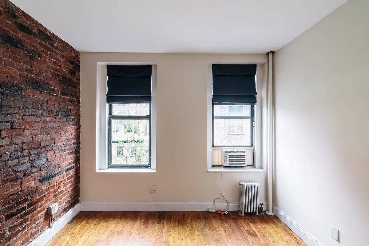 141 W 10th St #21 - Photo 5 of 11