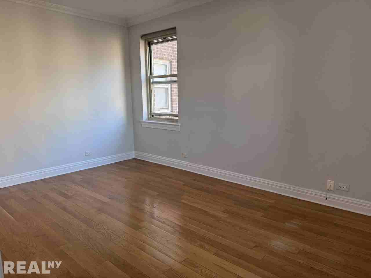 Park Ave #12H - Photo 4 of 7