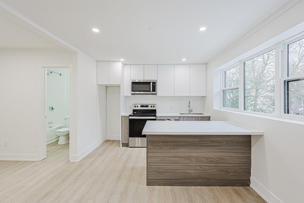 100 Liberty Street - Photo 5 of 29