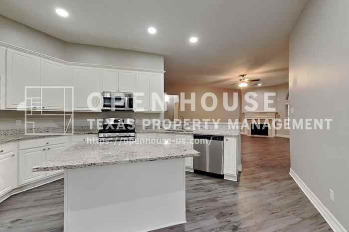 18407 Lost Maples Ct - Photo 6 of 21