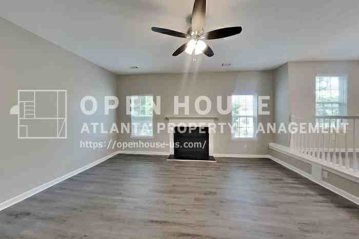 2896 Spence Ct - Photo 6 of 23