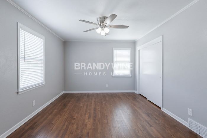 4668 Priscilla Ave - Photo 7 of 16