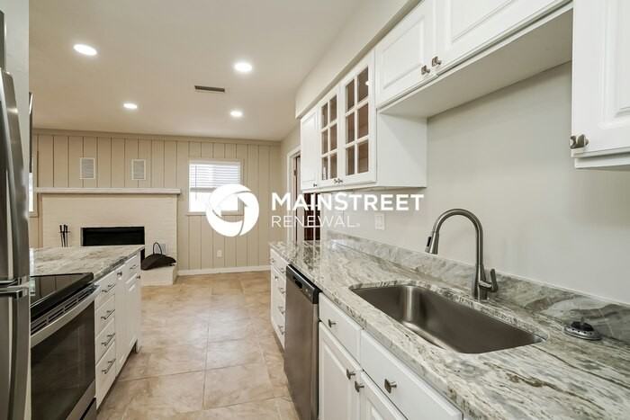 13214 1st St - Photo 7 of 16